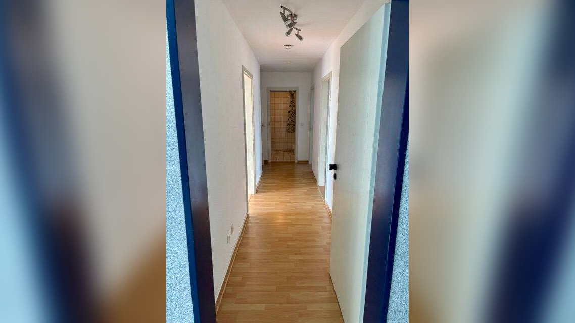 Traumhaft sanierte 3-Zimmer-Wohnung mit Balkon in Toplage in Rethen – Erstbezug nach Komplettsanierung (Energkl.B) – 30880 Laatzen – Vorschaubild 4