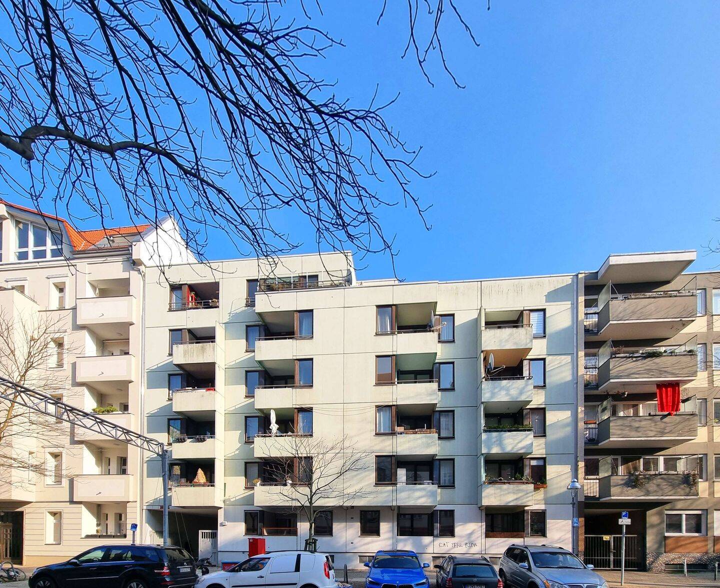 Freie 2-Zimmer-Wohnung mit Dachterrasse und Fahrstuhl nur 300 Meter vom Kudamm! – 10629 Berlin – Vorschaubild 7