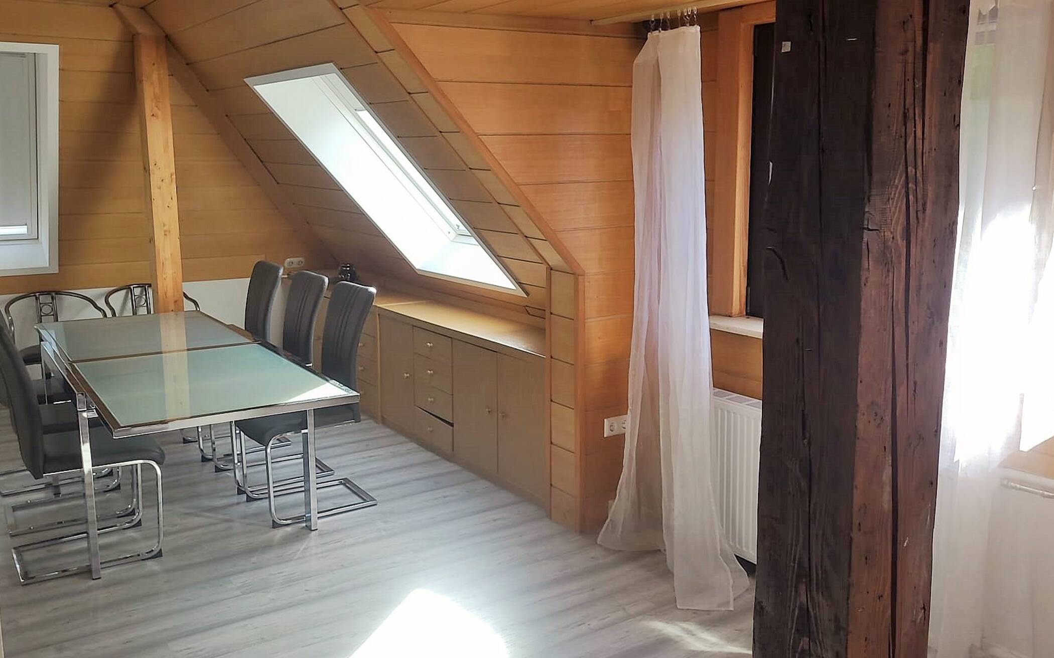 Zeitwohnen Stuttgart Zuffenhausen in dieser möblierten Wohnung – 70435 Stuttgart – Vorschaubild 2