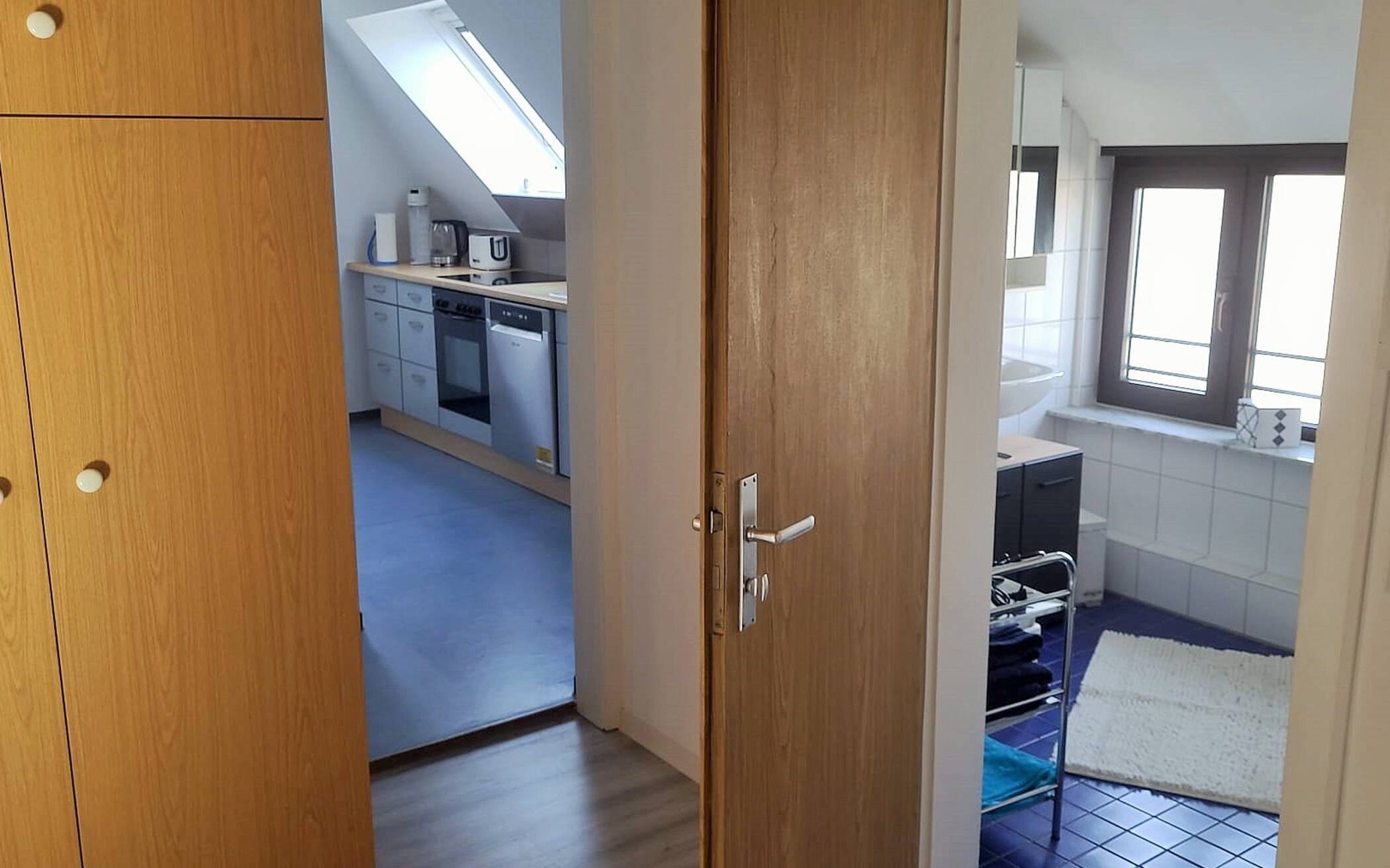 Zeitwohnen Stuttgart Zuffenhausen in dieser möblierten Wohnung – 70435 Stuttgart – Vorschaubild 4