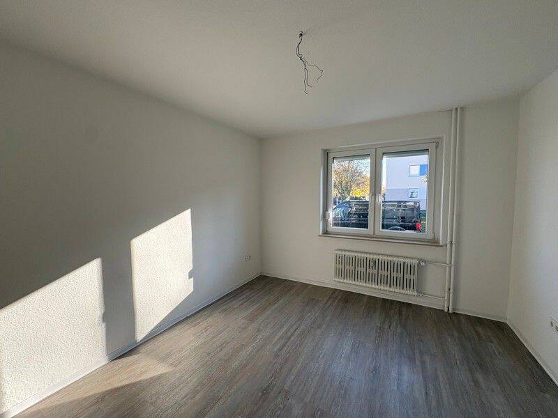 Einziehen und wohlfühlen – attraktive 3-Raum-Wohnung – 45327 Essen – Vorschaubild 3
