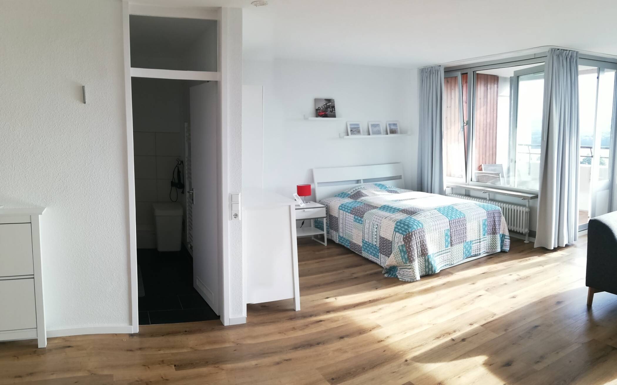 Möbliert Wohnen auf Zeit in Stuttgart Asemwald mit fantastischer Aussicht – 70599 Stuttgart – Vorschaubild 7