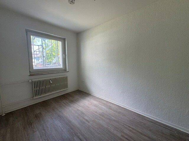 Einziehen und wohlfühlen – attraktive 3-Raum-Wohnung – 45327 Essen – Vorschaubild 4