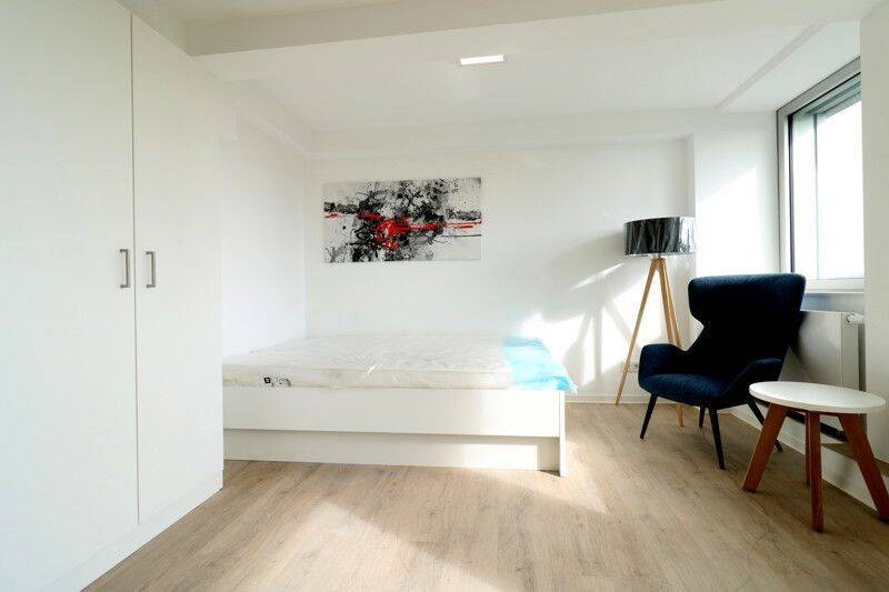 Modernes Apartment mit exklusivem Mobiliar – sofort zum Wohlfühlen – 40210 Düsseldorf – Vorschaubild 4