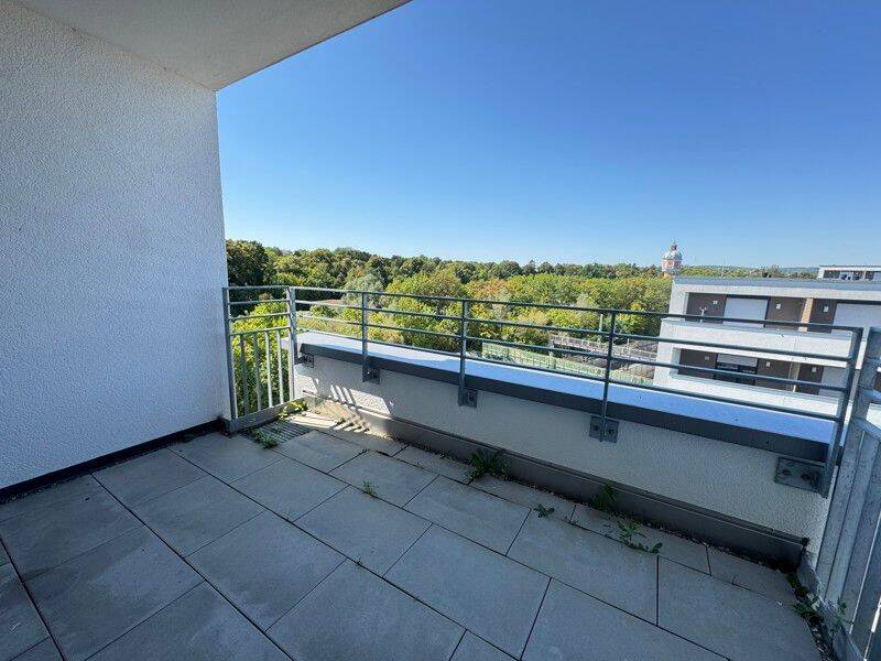 Penthouse-Traum mit Münsterblick! Fantastische 2-Zi-Wohnung mit gemütlicher Loggia – 89231 Neu-Ulm – Vorschaubild 4