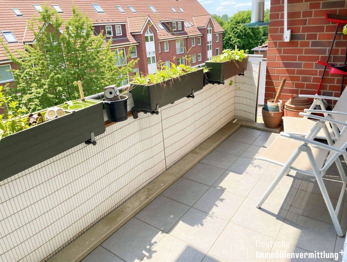 Wohnen auf zwei Ebenen – gepflegte Maisonette mit Balkon und TG-Stellplatz – 22523 Hamburg – Vorschaubild 5