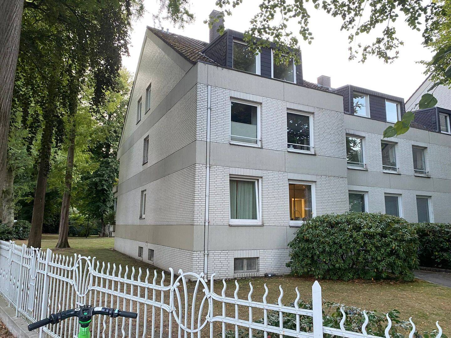 3-Zimmerwng. 2.OG (Endetage) Dachterrasse, Tiefgarage, Klein Flottbek – 22609 Hamburg – Vorschaubild 2