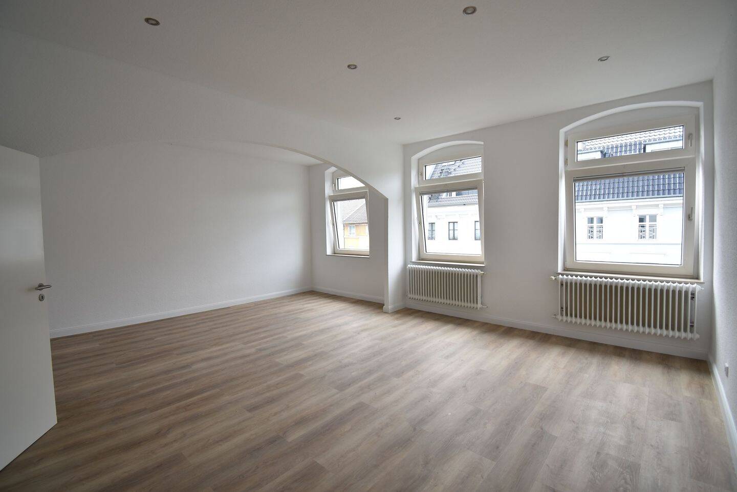 Lorettostraße! Renovierte 2-Zi-Altbau-Whg mit Balkon zu vermieten – 40219 Düsseldorf – Vorschaubild 7