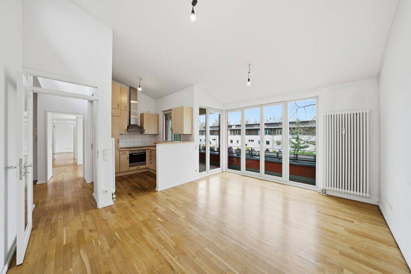 Viel Platz. Viel Licht. Viele Möglichkeiten – Großzügige 5-Zimmer-Wohnung – 14165 Berlin – Vorschaubild 2