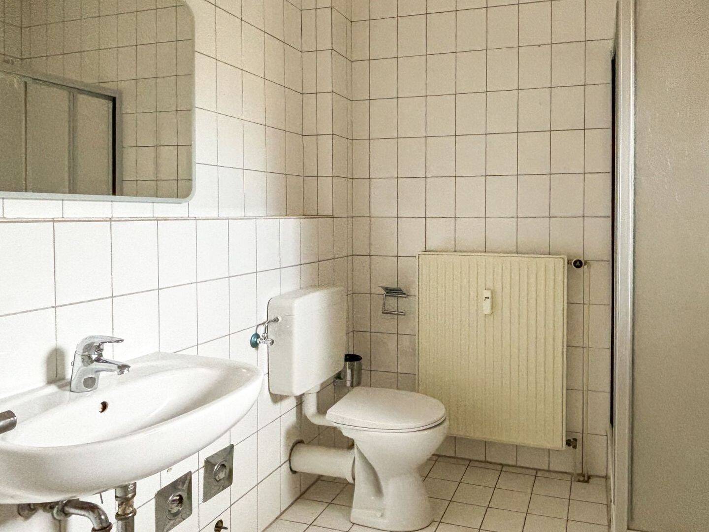 Charmante Maisonette-Wohnung mit neuer Einbauküche und Dachterrasse in Kreyenbrück – 26133 Oldenburg (Oldb) – Vorschaubild 6