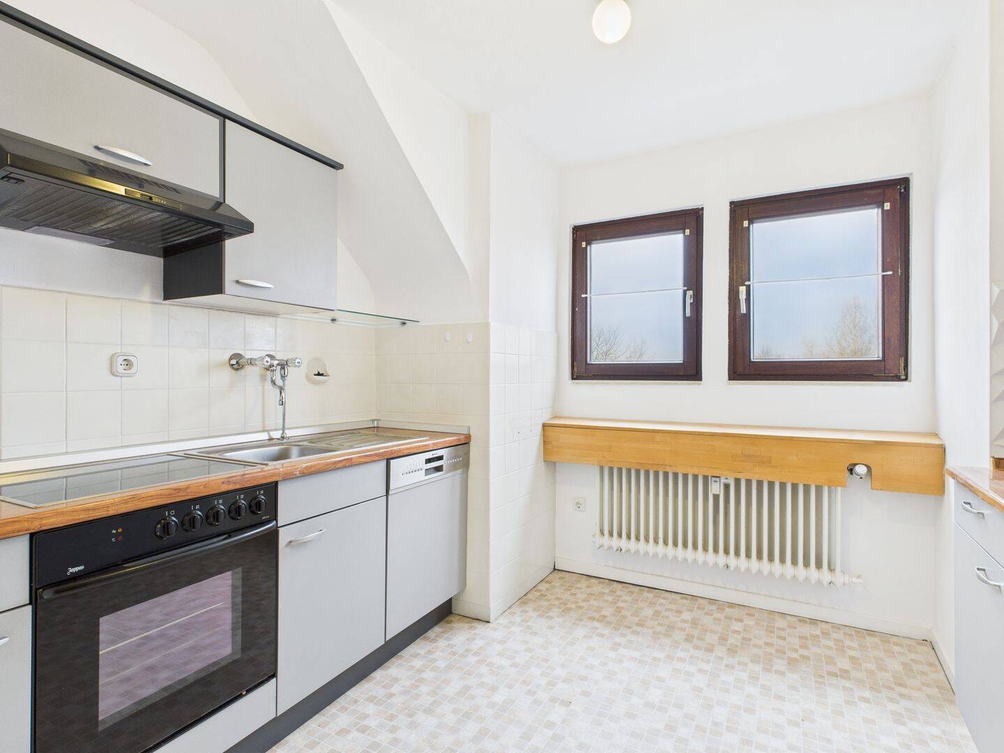 Charmante, helle 3-Zimmer-Dachgeschosswohnung in Sankt Augustin-Hangelar. – 53757 Sankt Augustin – Vorschaubild 7