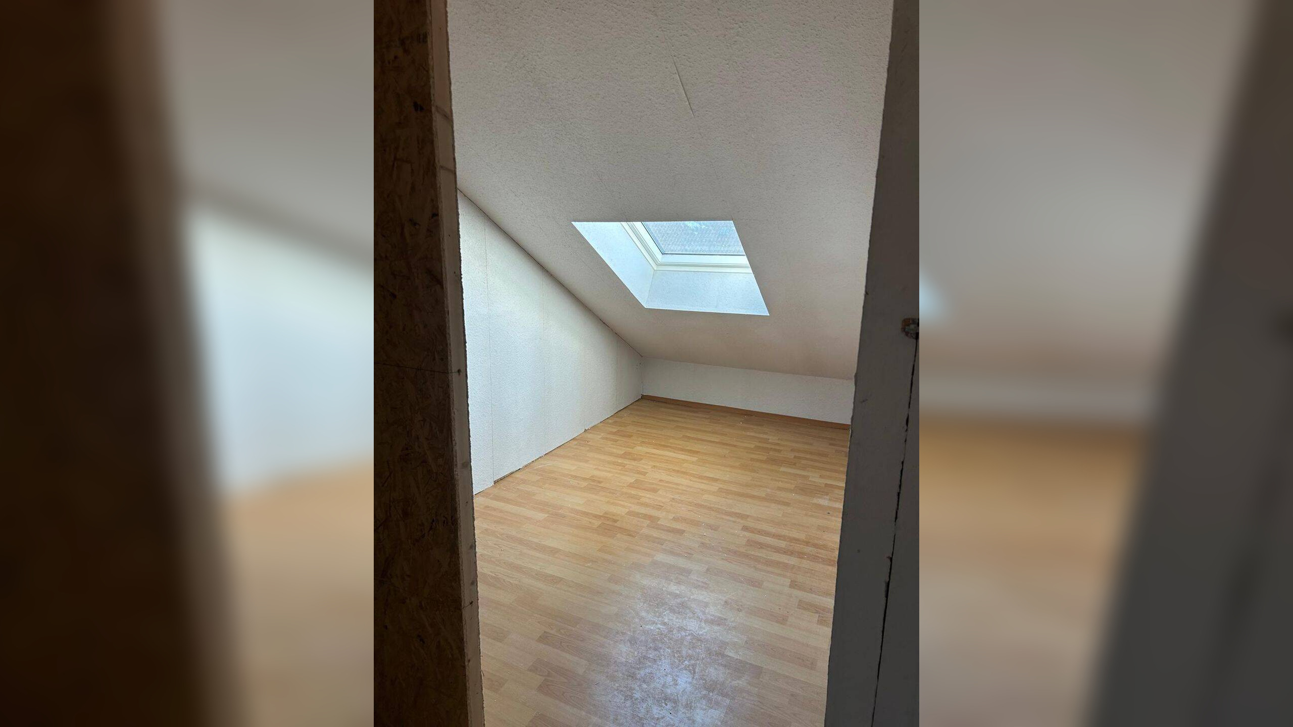 Gepflegte Helle 5,5-Zimmer-Wohnung mit Balkon & Stellplatz in 31246 Ilsede – 31246 Ilsede – Vorschaubild 5