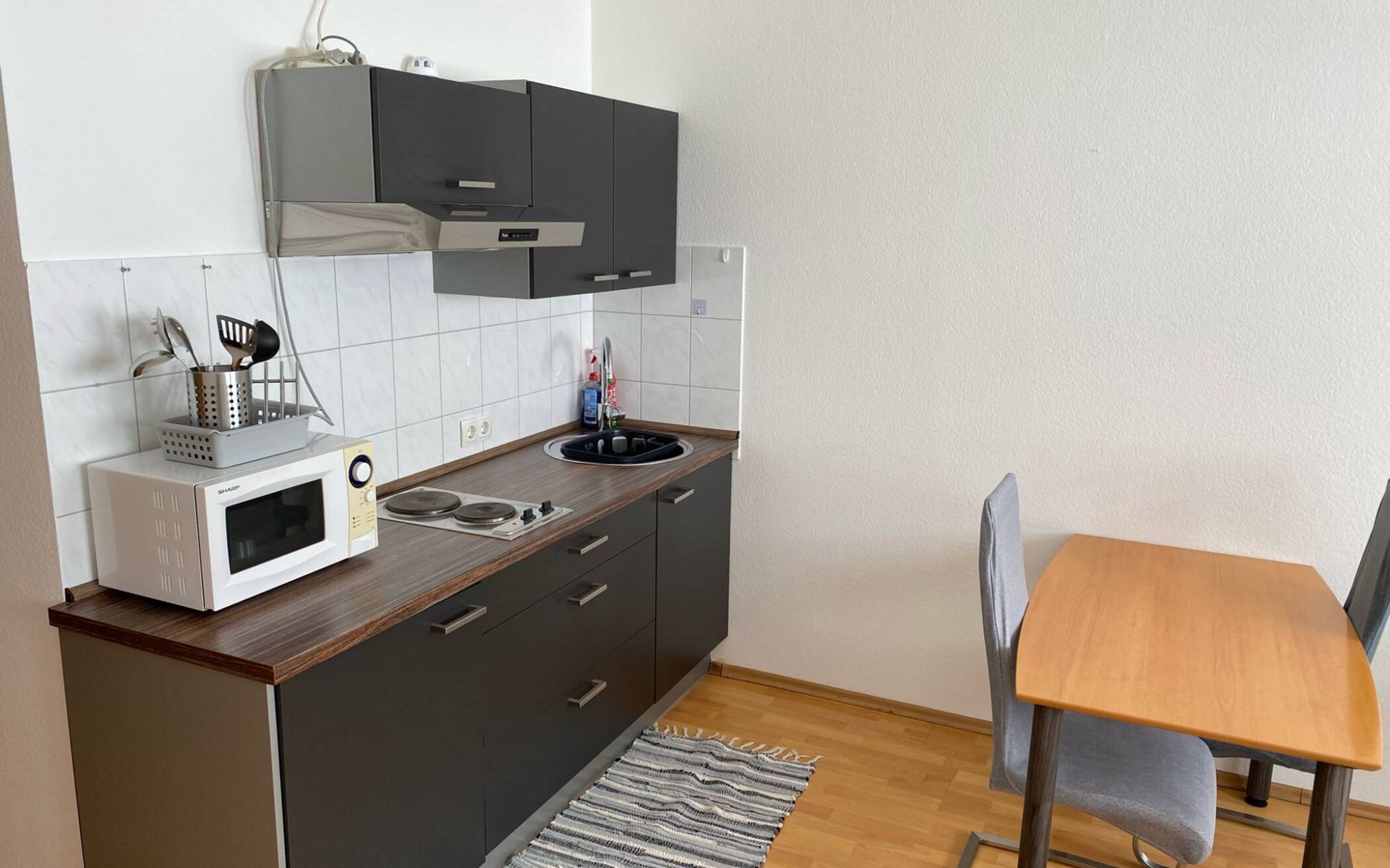 Möblierte 1-Zimwhg. in Stuttgart – Wohnen auf Zeit – 70565 Stuttgart – Vorschaubild 9