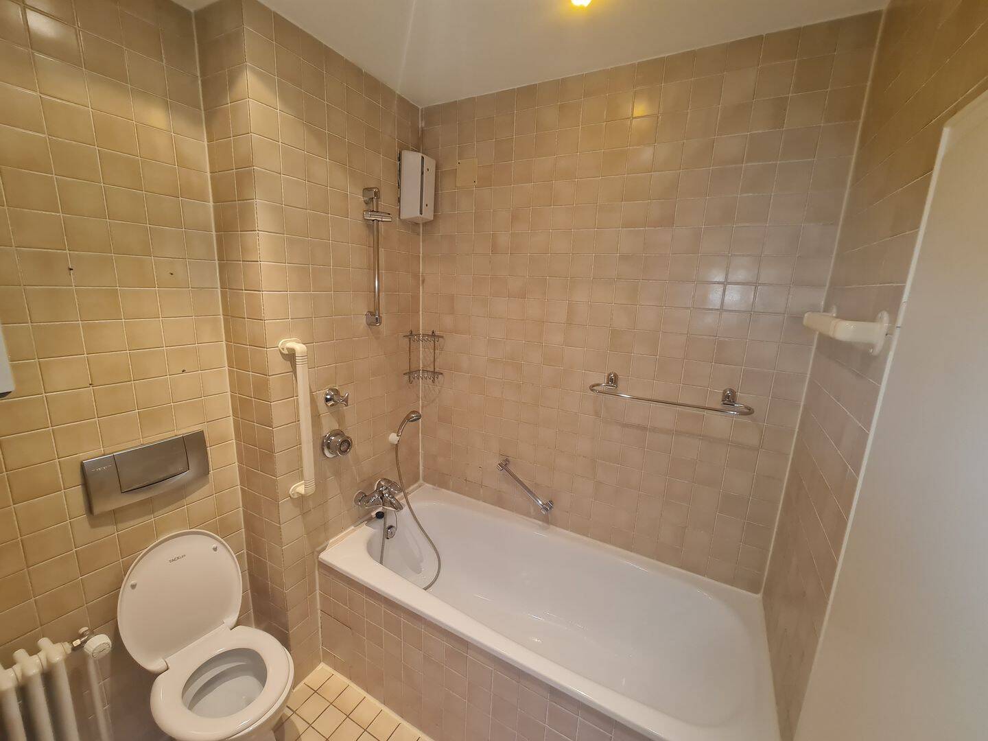 Ruhige 1-Zimmer-Wohnung in Toplage auf der Wilhelmstraße – 65183 Wiesbaden – Vorschaubild 10