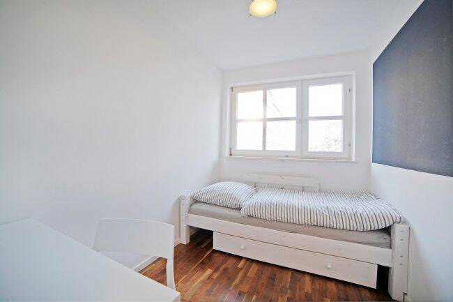 Sehr schöne 3,5-Zimmer Wohnung mit 2 Bädern und 2 Balkonen – 80687 München – Vorschaubild 11