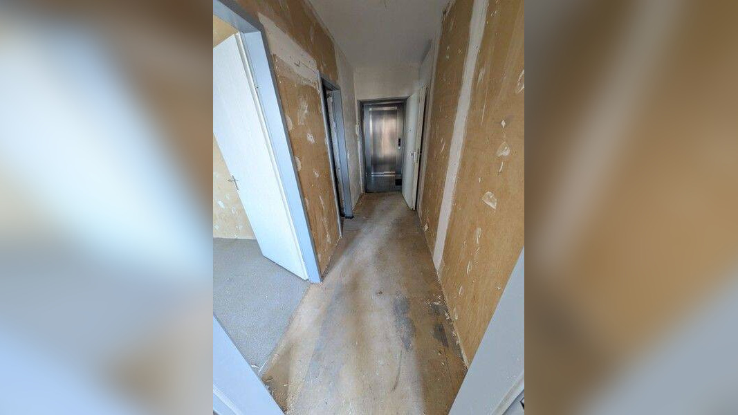 Frisch sanierte 2-Zimmer-Wohnung mit Einbauküche und (Winter-)Balkon – 40477 Düsseldorf – Vorschaubild 10