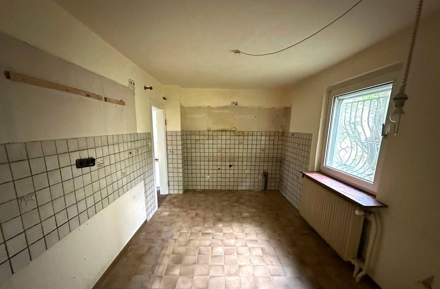 Freistehendes Einfamilienhaus mit großem Grundstück in begehrter Wohnlage am Fuß des Frankensteins – 64297 Darmstadt – Vorschaubild 4