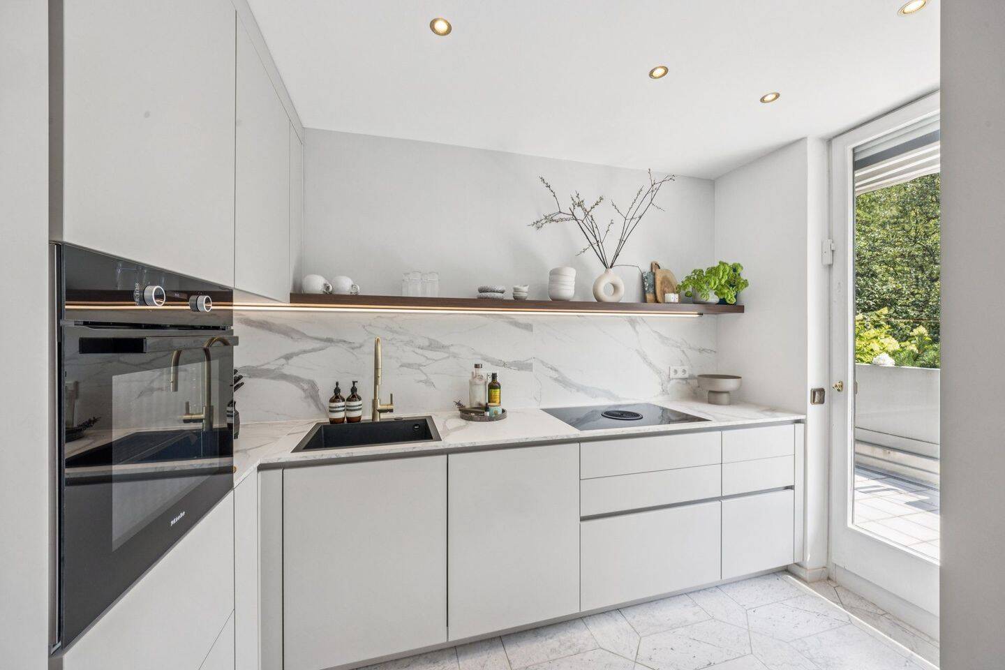 Stilvolles Penthouse mit sonniger Dachterrasse und exklusiver Ausstattung – 81245 München – Vorschaubild 3