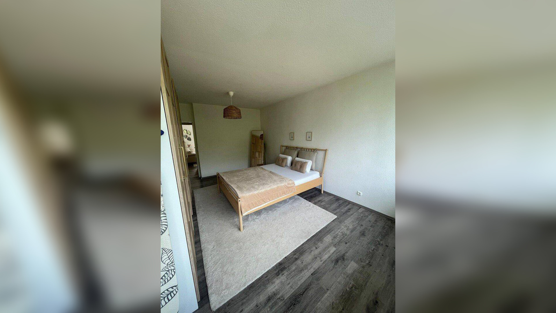 Renovierte 4 Zimmer Wohnung inkl. Balkon & Kellerabteil – ca 85qm – 41069 Mönchengladbach – Vorschaubild 9