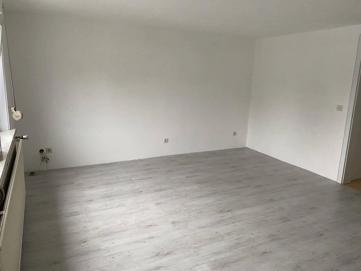 Rennovierte Wohnung mit Küche Ruhig und zentral im Bergischen Schieferhaus mit Garten – 42499 Hückeswagen – Vorschaubild 3