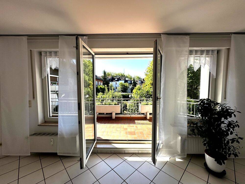 Gepflegte Eigentumswohnung mit Balkon und Garage in Gelsenkirchen-Ückendorf! – 45886 Gelsenkirchen – Vorschaubild 2