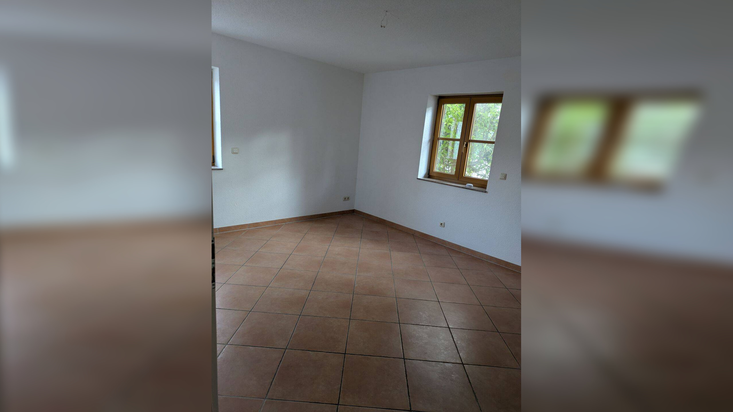 Großzügige EG-Wohnung in Schwabach mit Kachelofen, Terrasse & Hausmeisterservice – 91126 Schwabach – Vorschaubild 6
