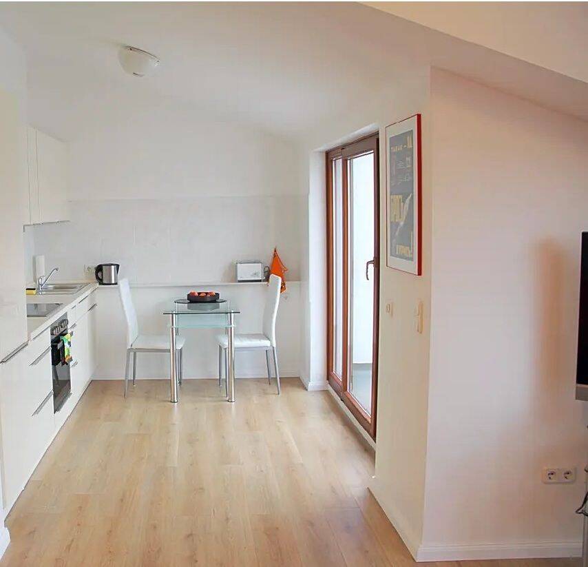 VON PRIVAT: Im Grünen gelegene großzügige lichtdurchflutete Terrassenwohnung mit weitem Ausblick – 64291 Darmstadt – Vorschaubild 6
