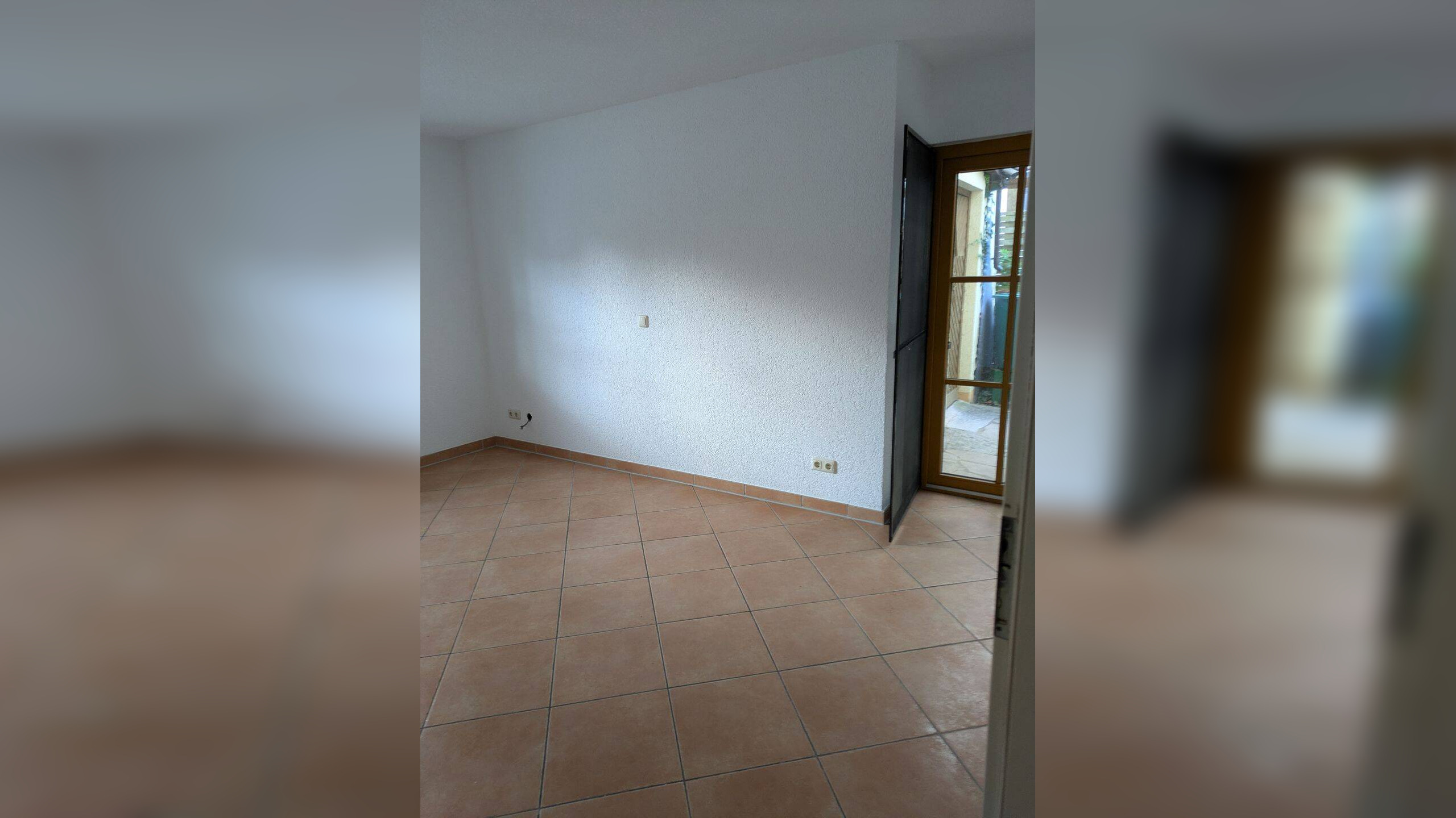 Großzügige EG-Wohnung in Schwabach mit Kachelofen, Terrasse & Hausmeisterservice – 91126 Schwabach – Vorschaubild 7