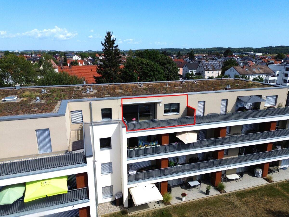 Exklusive und großzügige Dachgeschosswohnung mit sonniger Dachterrasse im Herzen von Vöhringen – 89269 Vöhringen – Vorschaubild 2