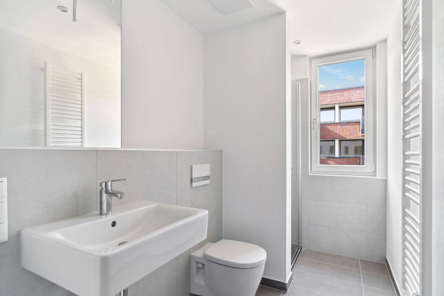 Wohnen am Zollhafen – Schöne 2-Zimmer-Wohnung mit Balkon und EBK – 55120 Mainz – Vorschaubild 3