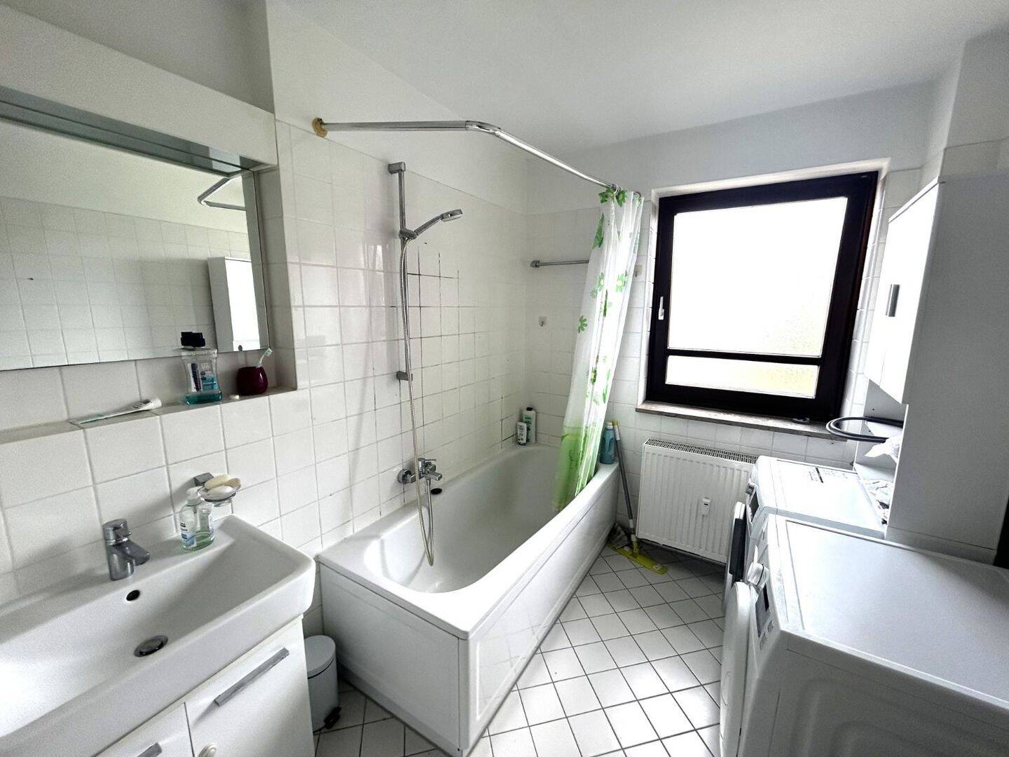 Gemütliche 3-Zimmerwohnung in S-Bahnhofnähe mit Süd-Balkon…. – 82008 Unterhaching – Vorschaubild 6