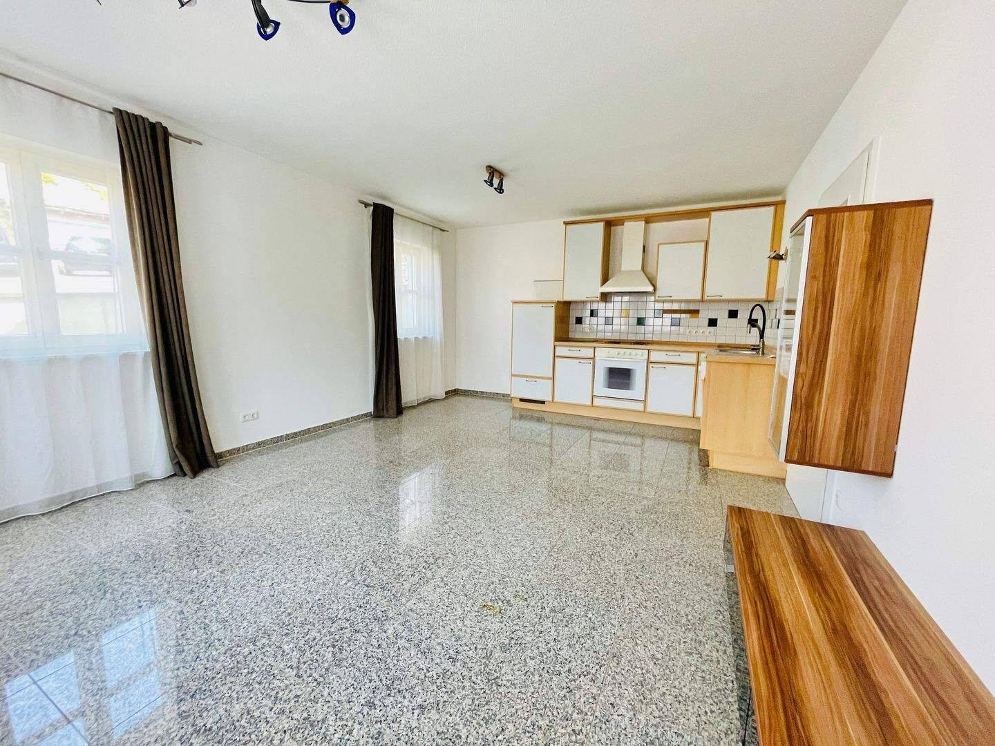 Attraktive 2-Zimmer Erdgeschosswohnung mit Stellplatz – 91322 Gräfenberg – Vorschaubild 3