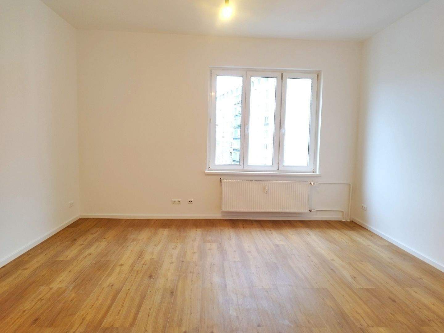 Kernsanierte Altabuwohnungen, nach Ihren Wünschen mit Südbalkon und Tageslichtbad – 0178-8236274 – 10243 Berlin – Vorschaubild 7