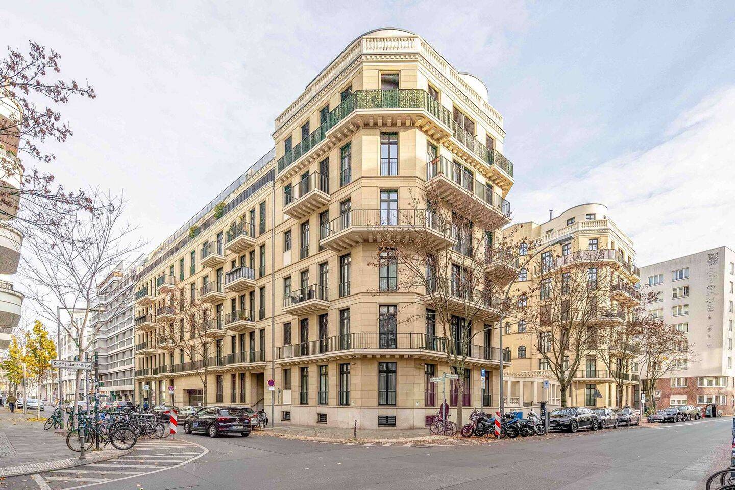 Fellini Residenz! Hochwertig: 4 Zi., 2 Bäder, Gäste WC & EBK! Super geschnitten in Toplage – 10179 Berlin – Vorschaubild 4