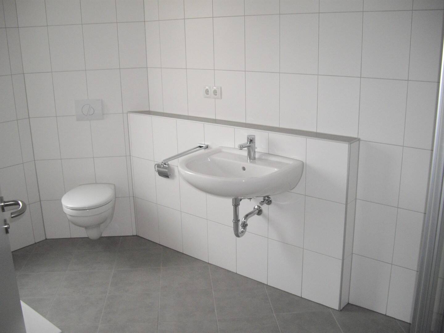 Neuwertige Exclusive/Moderne/Helle Maisonettwohnung 4 Zimmer im Neubaugebiet Sennfeld/Rempertshag – 97526 Sennfeld – Vorschaubild 7