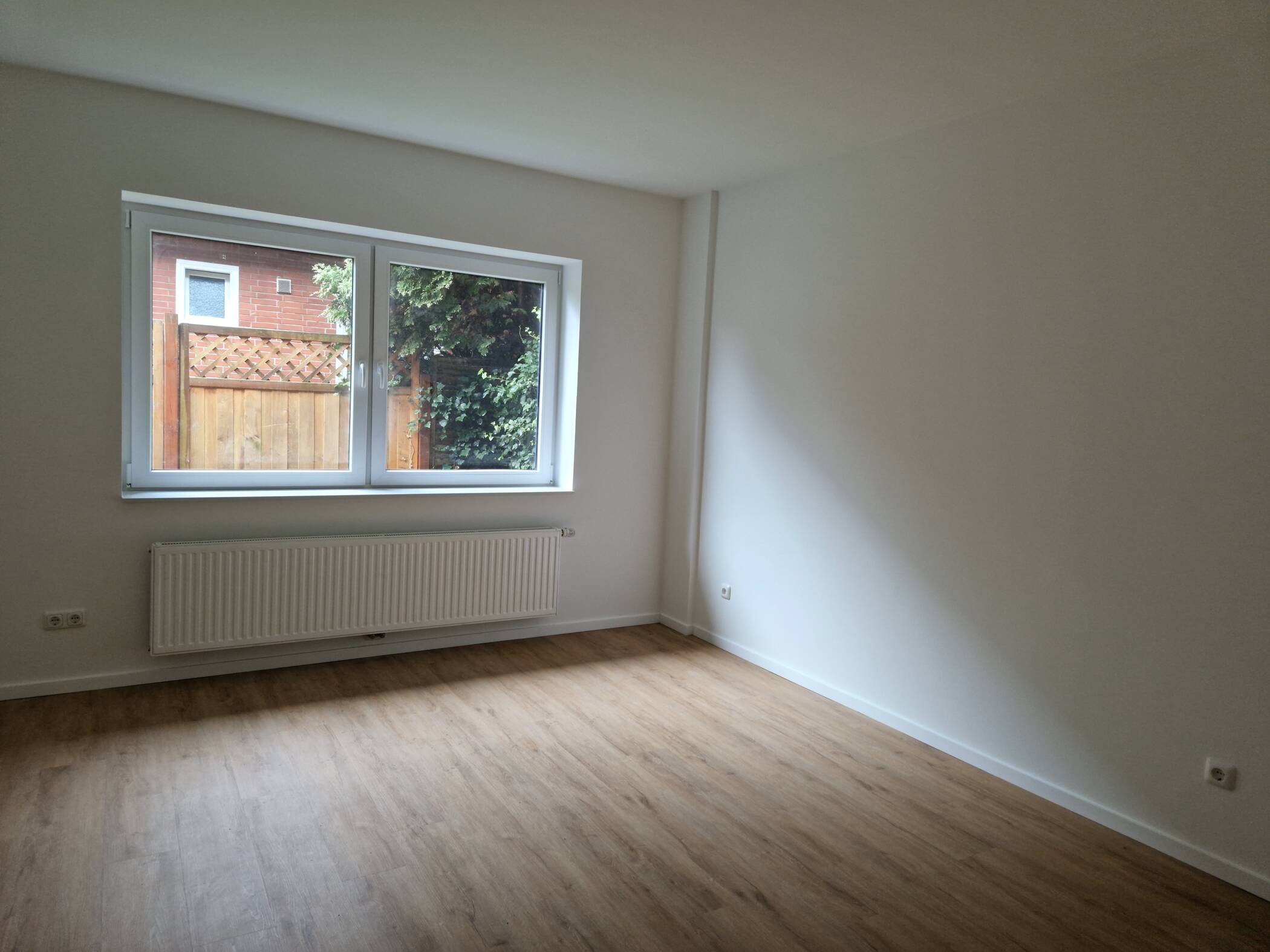 Hier warten 71 m² zum Wohlfühlen auf Sie – saniert und bezugsfertig ab sofort mit Terrasse und großem Gemeinschaftsgarten – 21629 Neu Wulmstorf – Vorschaubild 5