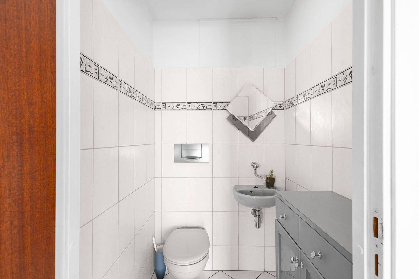 Geräumige Familienwohnung mit Balkon in Regensburg, Reinhausen – 93057 Regensburg – Vorschaubild 9
