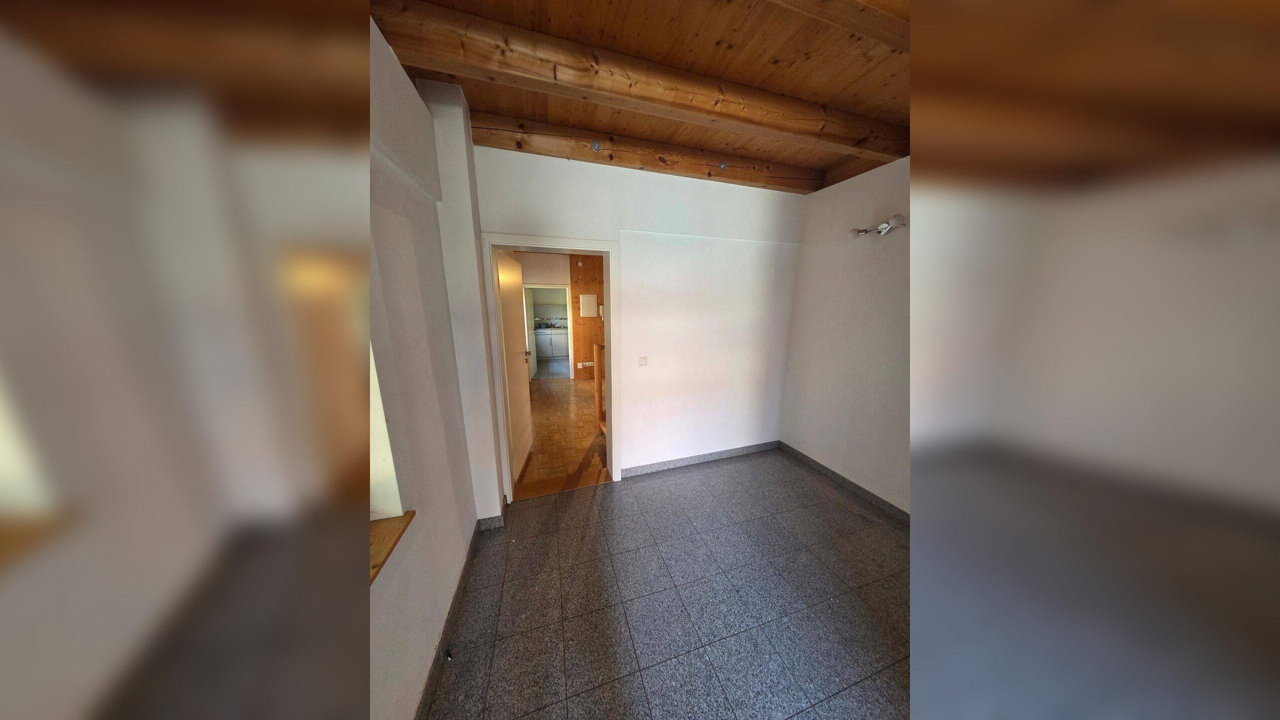 Eine große 3 Zi. DG Maisonette-Wohnung – Zentral in Michelfeld – 74545 Michelfeld – Vorschaubild 2