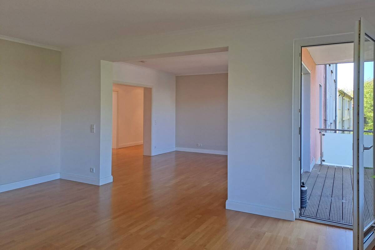 Willkommen zu Hause! 3½-R.-ETW mit Balkon, Garage & Gartenanteil nah am Kettwiger Städtchen – 45219 Essen – Vorschaubild 7