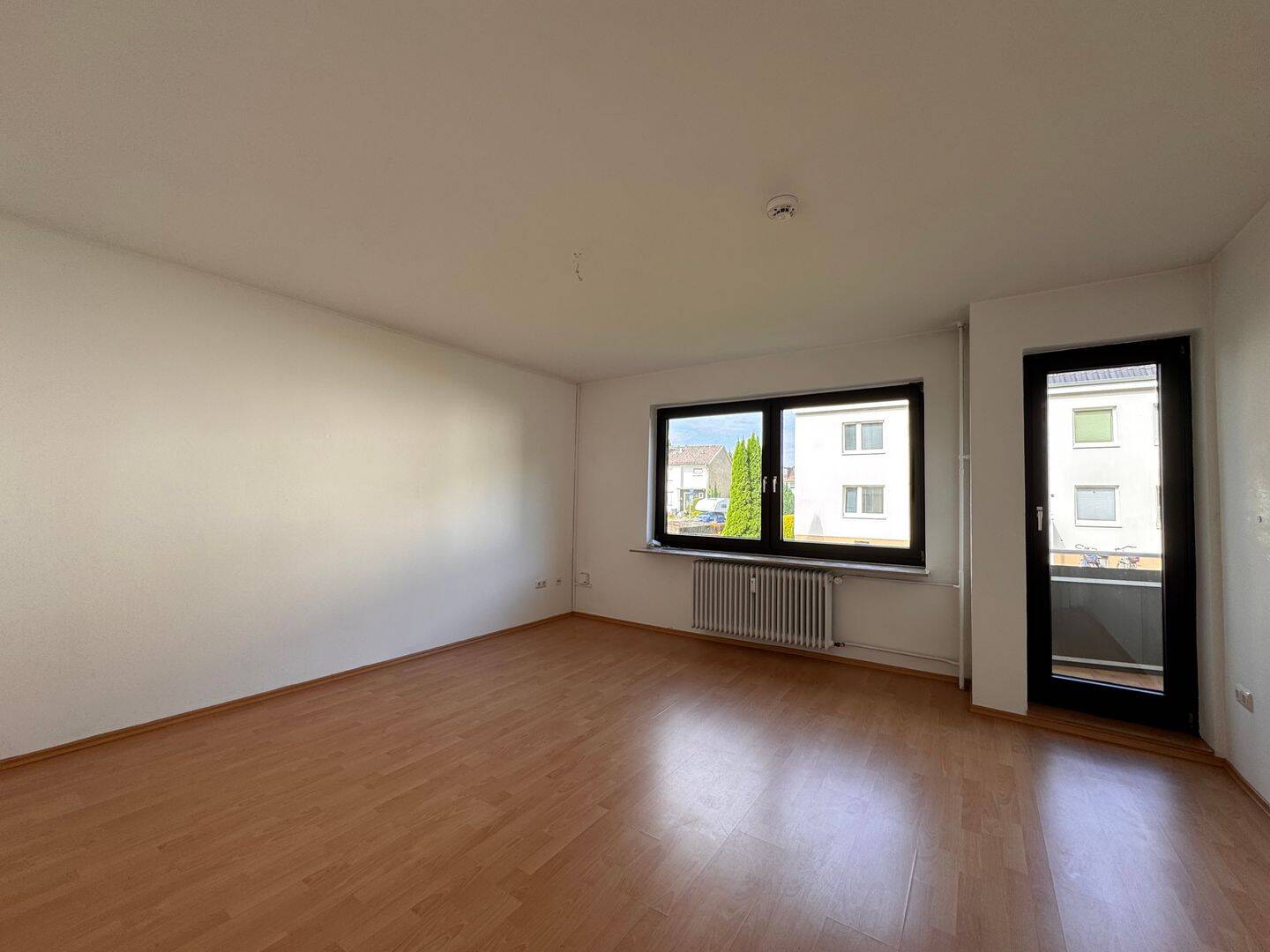 freundliche 2,5 Zimmerwohnung in Garstedt nahe der U-Bahn – 22850 Norderstedt – Vorschaubild 3