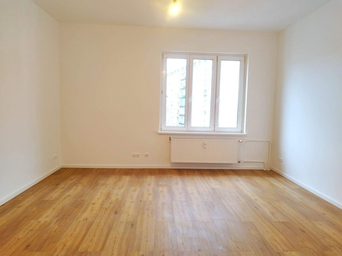 0178-8236274 – 3-Zi.-Altbau – Erstbezug nach vollsanierung – Besichtigung auch am WE – 10179 Berlin – Vorschaubild 7