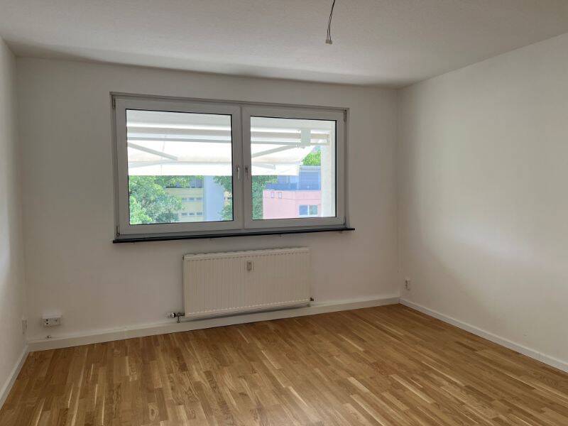 Moderne 3-Zimmer-Wohnung mit Tageslichtbad in Erlangen-Süd – 91058 Erlangen – Vorschaubild 3