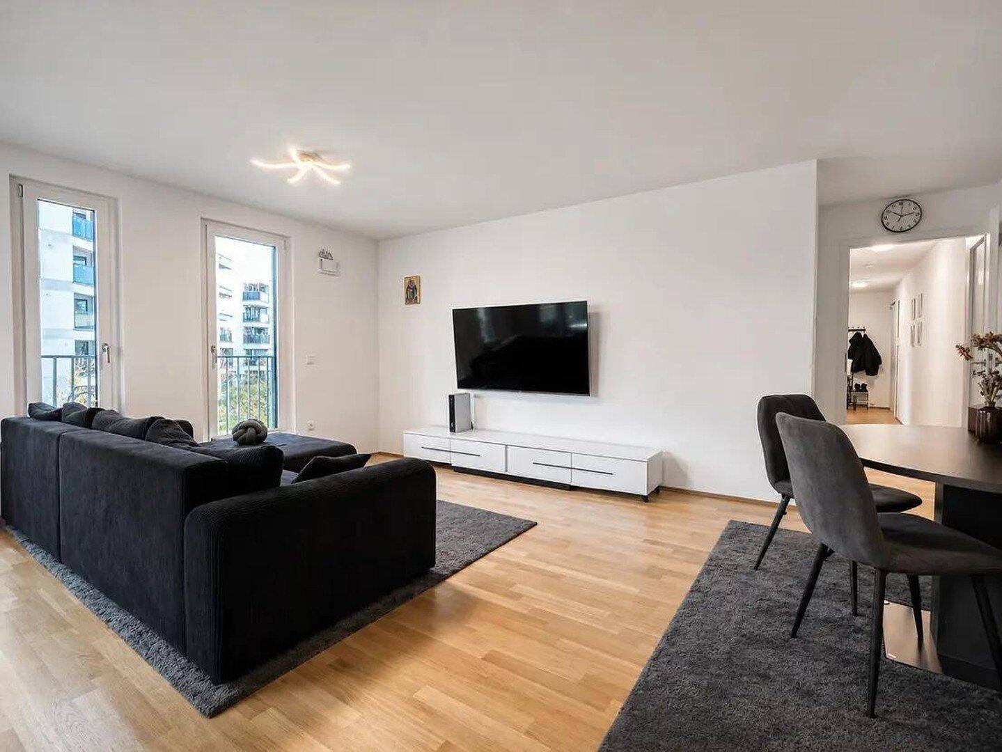 Neuwertige 3-Zimmer-Wohnung mit Balkon, zwei Bädern & TG-Stellplatz – 81249 München – Vorschaubild 3