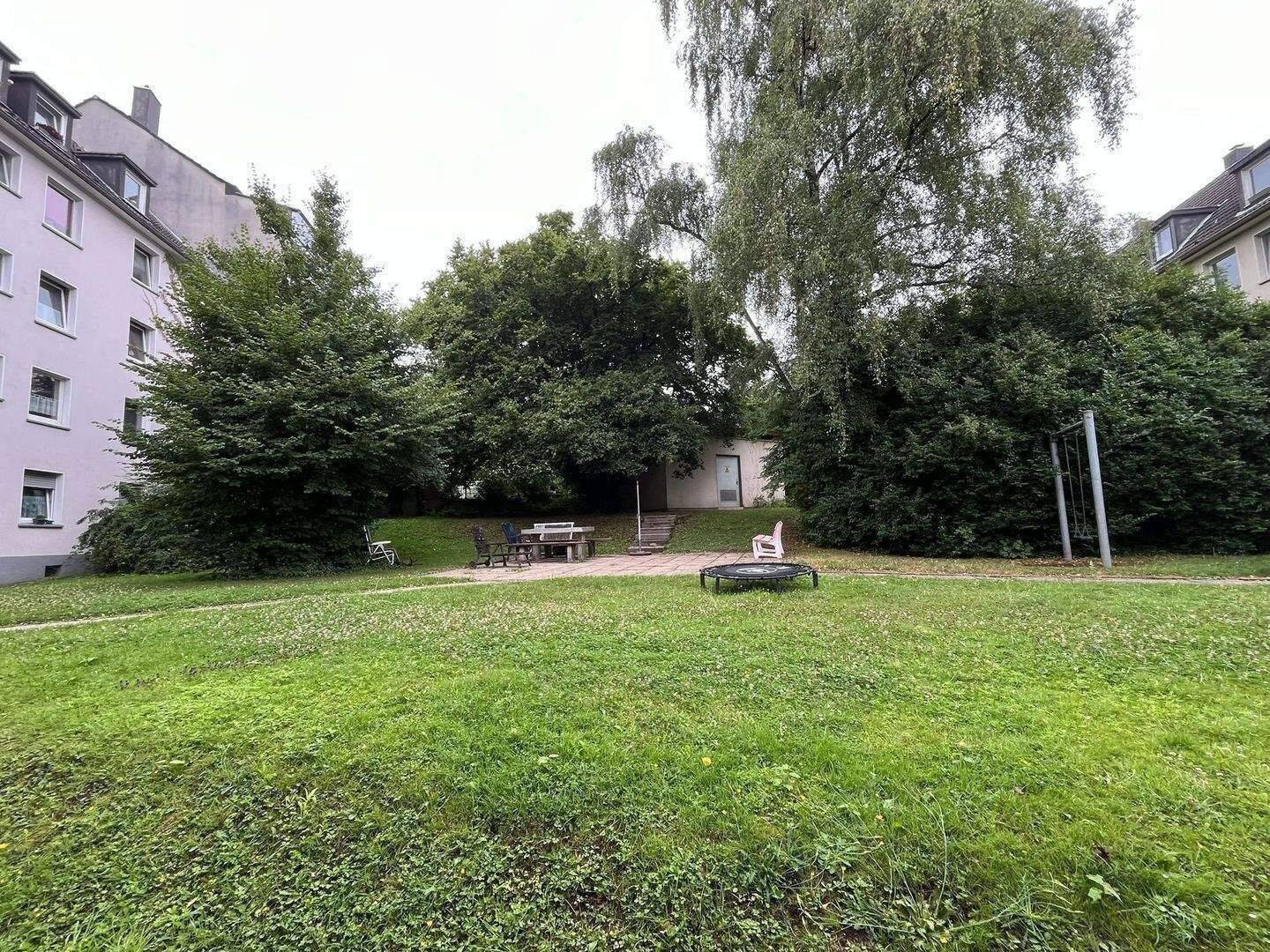 Gemütlich & grün: Helle 2-Zimmer-Wohnung mit Tageslichtbad in Essen-Holsterhausen – 45147 Essen – Vorschaubild 5