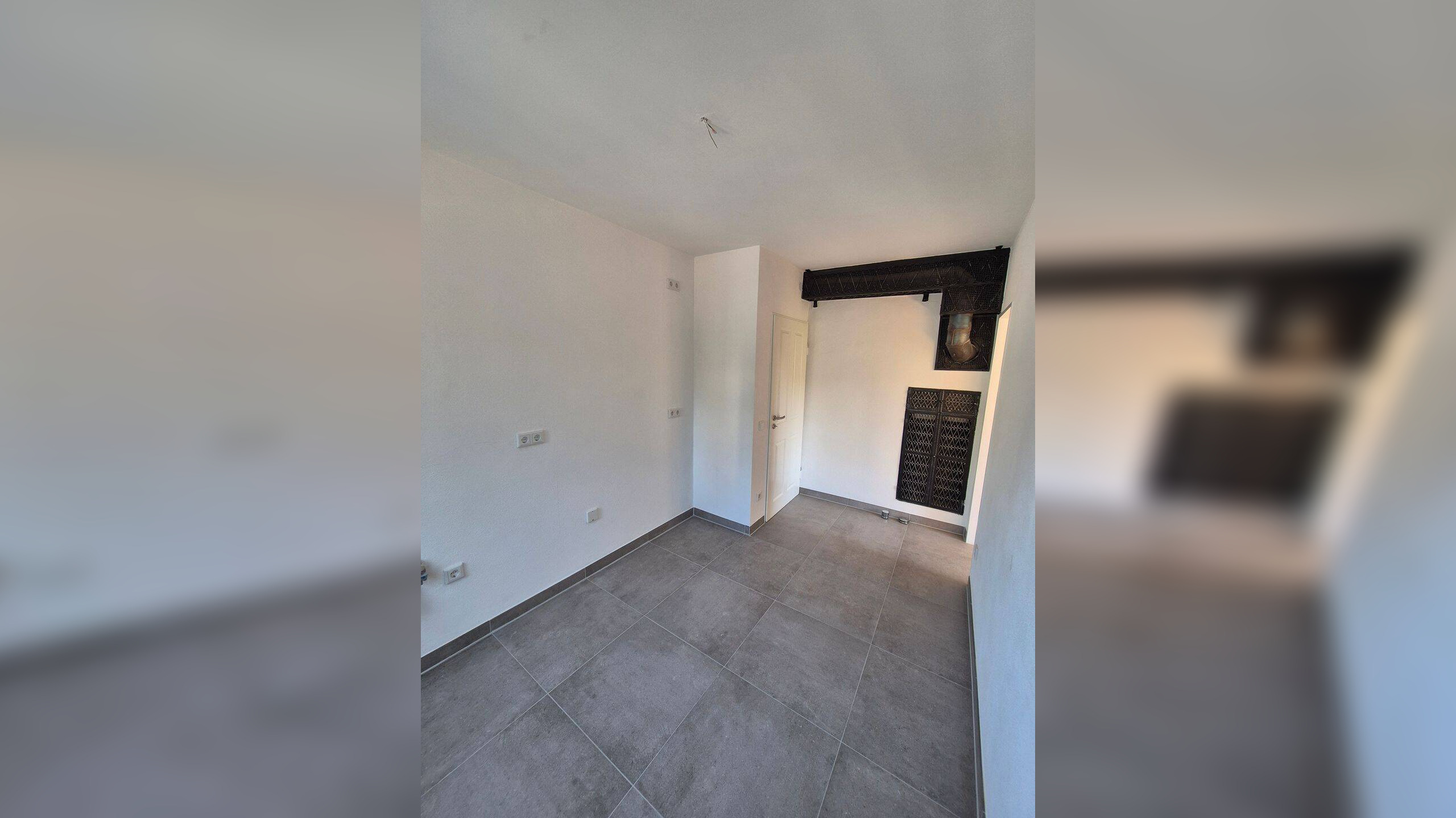 Helle 3-Zimmer-Wohnung mit 30m² Wintergarten, Kachelofen, großem Garten, Garage und Werkstattraum in Schwanstetten – 90596 Schwanstetten – Vorschaubild 7