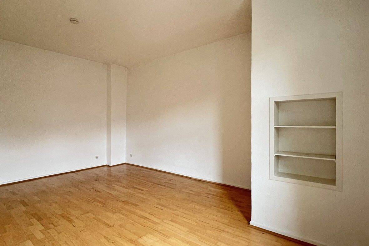Charmante Altbau-Perle! Helle 2½-R.-Dachgeschoss-Wohnung OHNE BALKON In Rüttenscheid – 45130 Essen – Vorschaubild 4