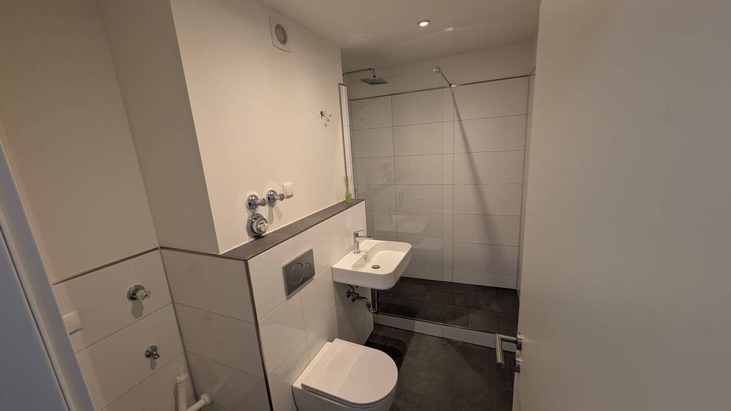Traumhaftes Wohnen mit eigenem Garten & Terrasse – Frisch renoviert & super ruhig! – 45881 Gelsenkirchen – Vorschaubild 9