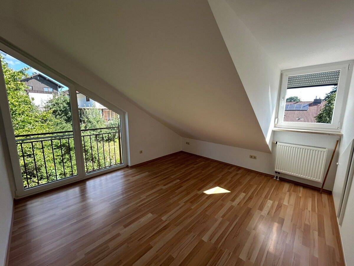 *Erstbezug nach Kernsanierung* Attraktive Mietwohnung mit Balkon & TG-Stellplatz in ruhiger Wohnlage – 84359 Simbach a. Inn – Vorschaubild 7
