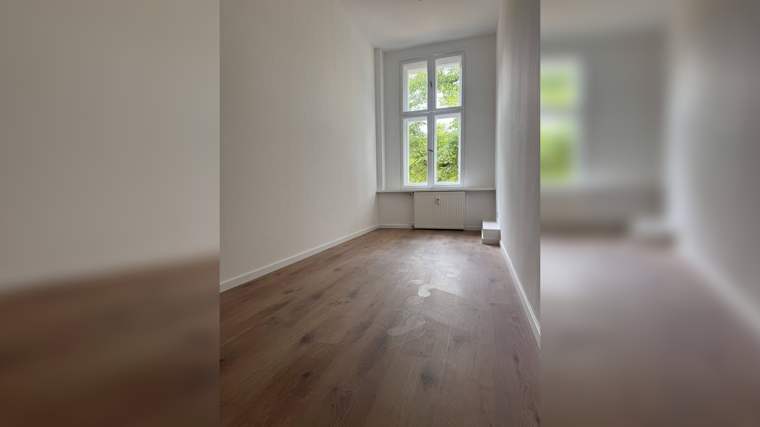 Elegante 5-Zimmer-Altbauwohnung am Wröhmännerpark mit Stuck, Balkon und zwei Bädern. – 13585 Berlin – Vorschaubild 9