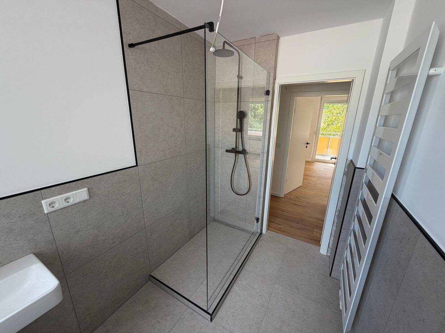 Attraktive & frisch renovierte 3-Zi.-Whg. mit Balkon in Erlangen Innenstadt (provisionsfrei) – 91052 Erlangen – Vorschaubild 5
